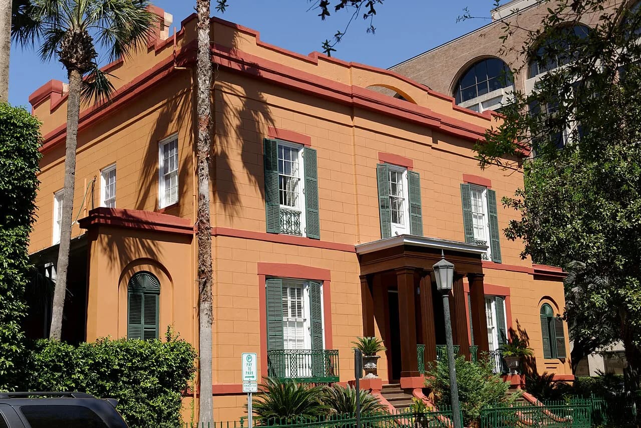 7 Best Areas Where to Stay in Savannah in 2026