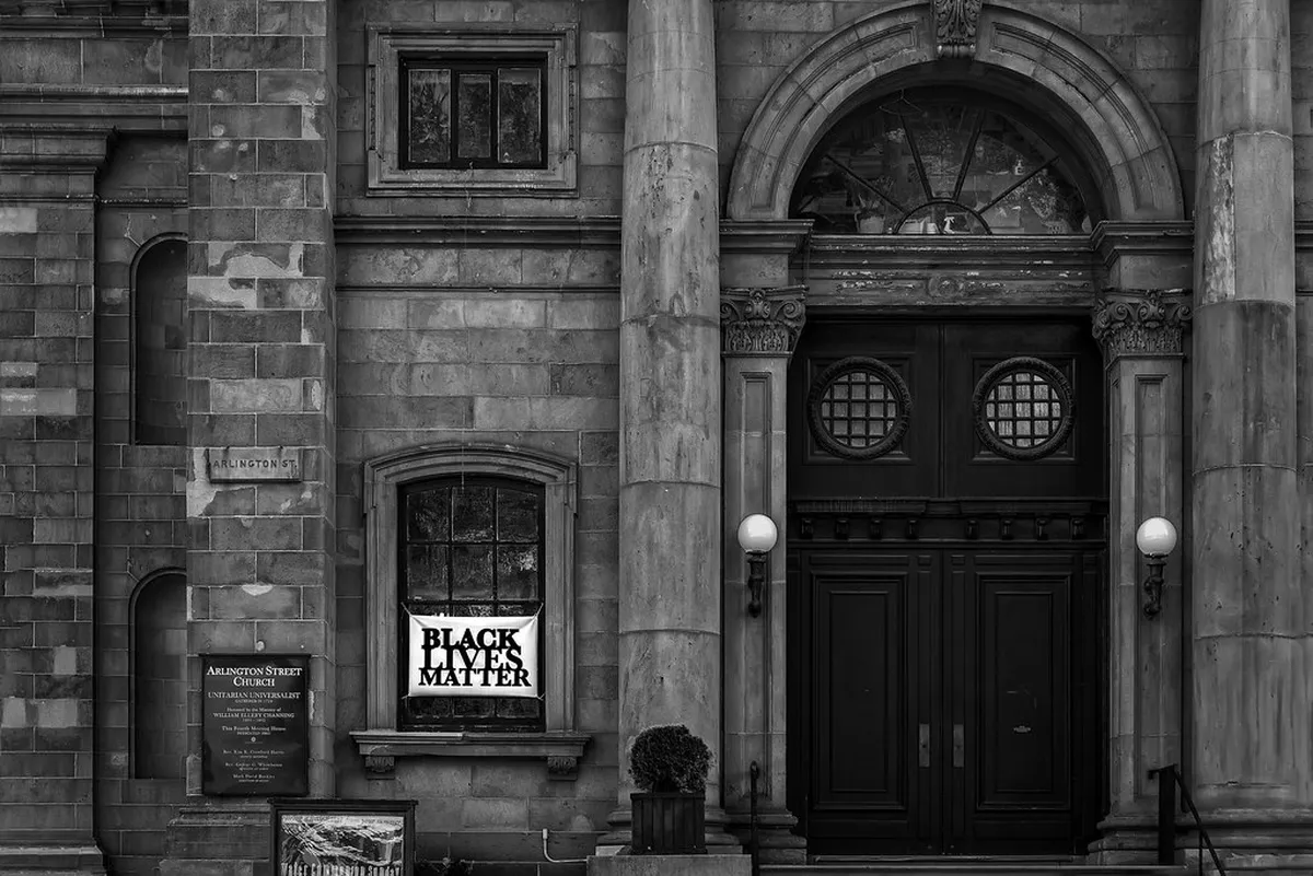 Booking Windows, Costs, and Last-Mile Logistics in America
