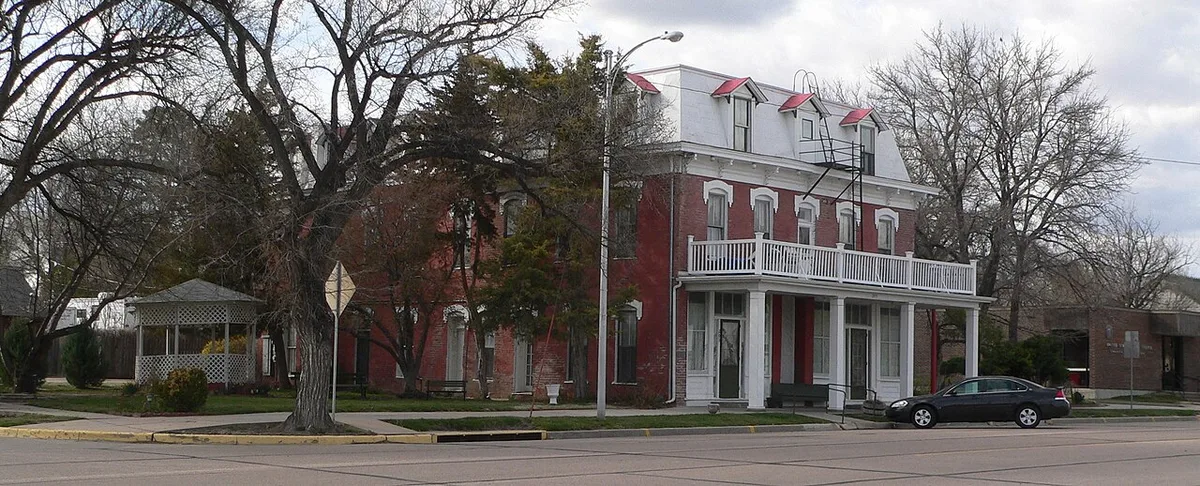 Cimarron Hotel (Cimarron KS) from SE 1 — 2