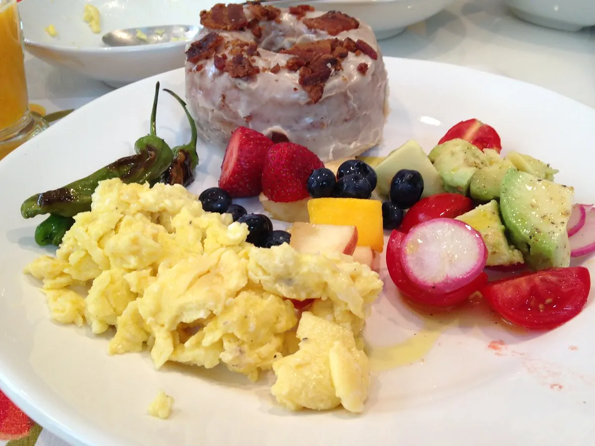 Plan Meals Before You Arrive in Peak Season in Newport
